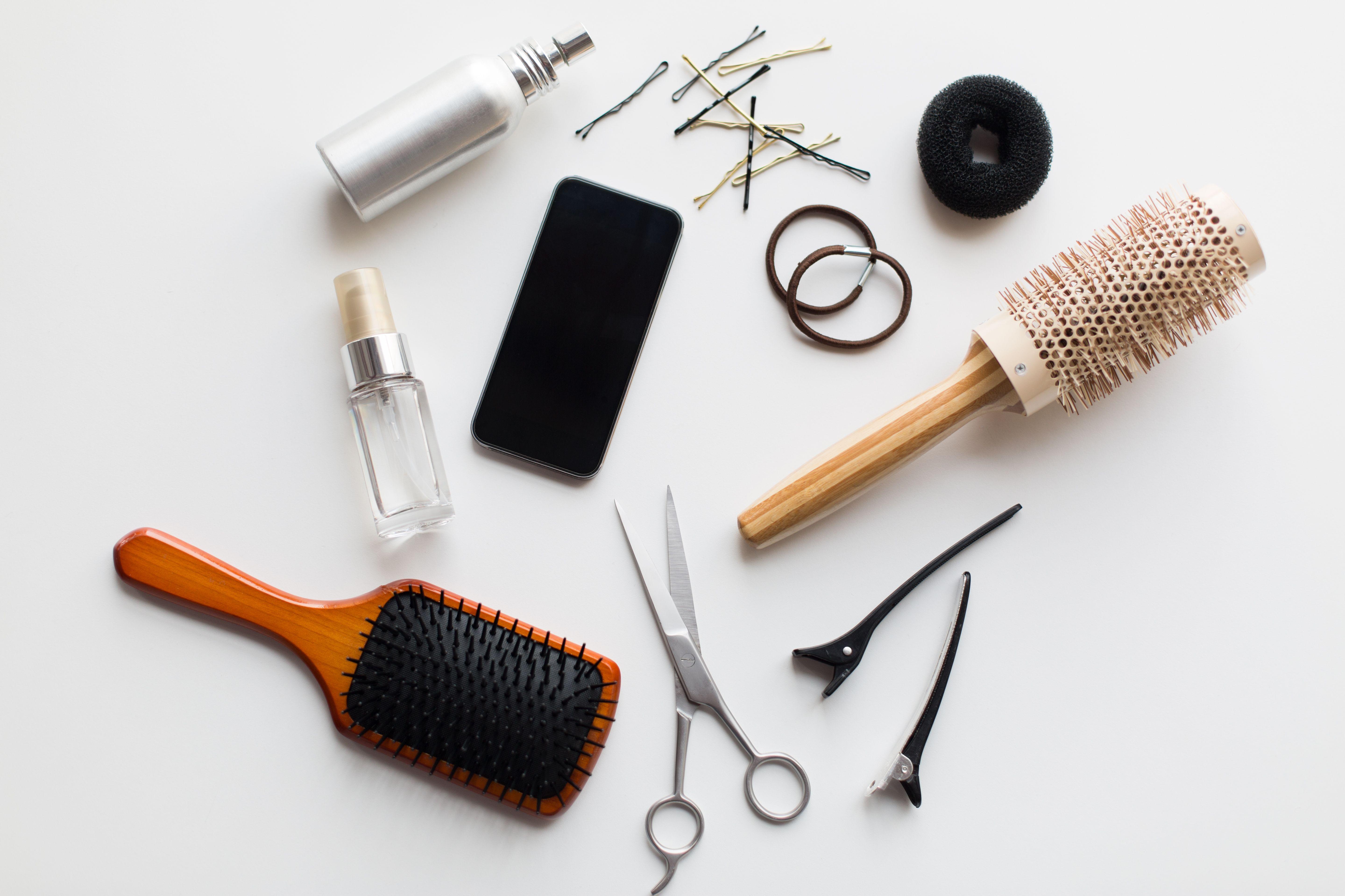 أدوات وأجهزة الشعر